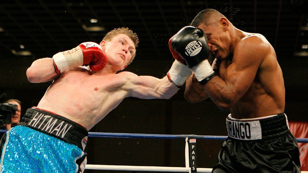 Hatton, Moorer, others inducted into boxing HOF