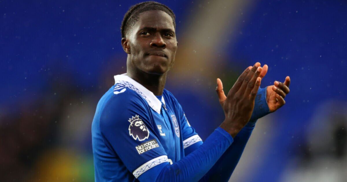 Arsenal could offer Everton four players in transfer swap for Amadou Onana