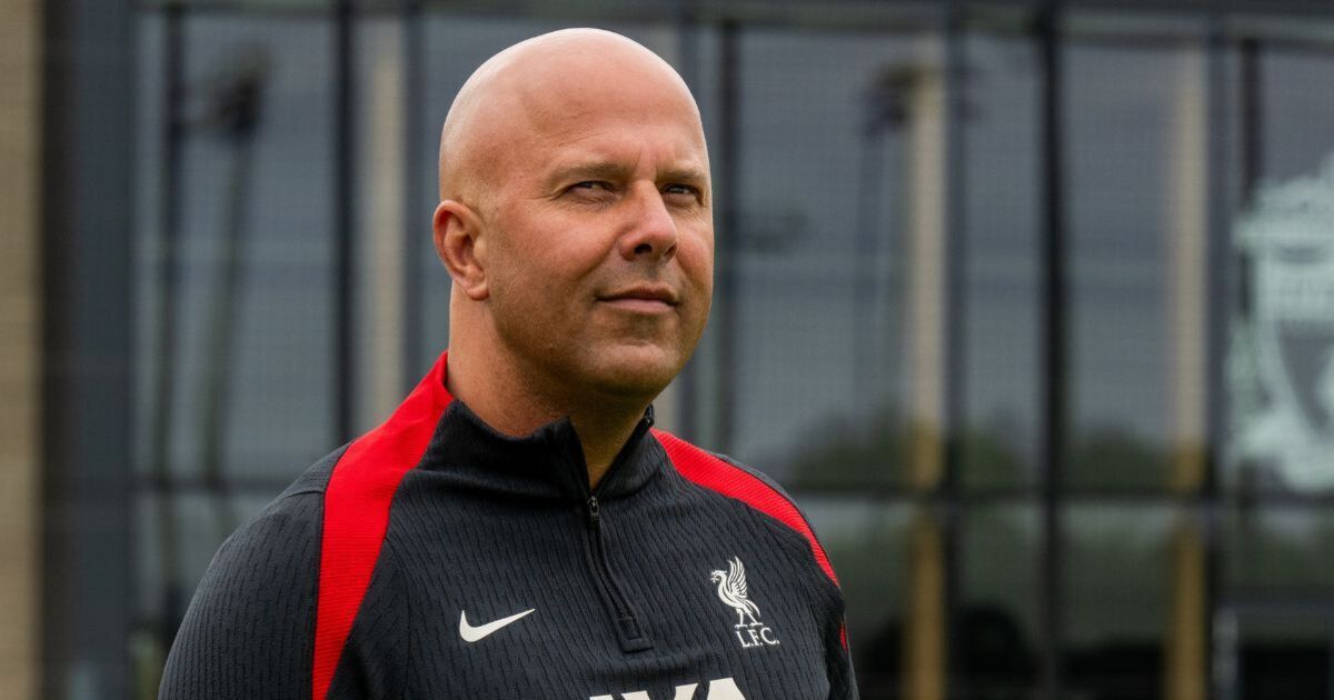 Liverpool boss Arne Slot decides against copying Erik ten Hag as £30m ace speaks out