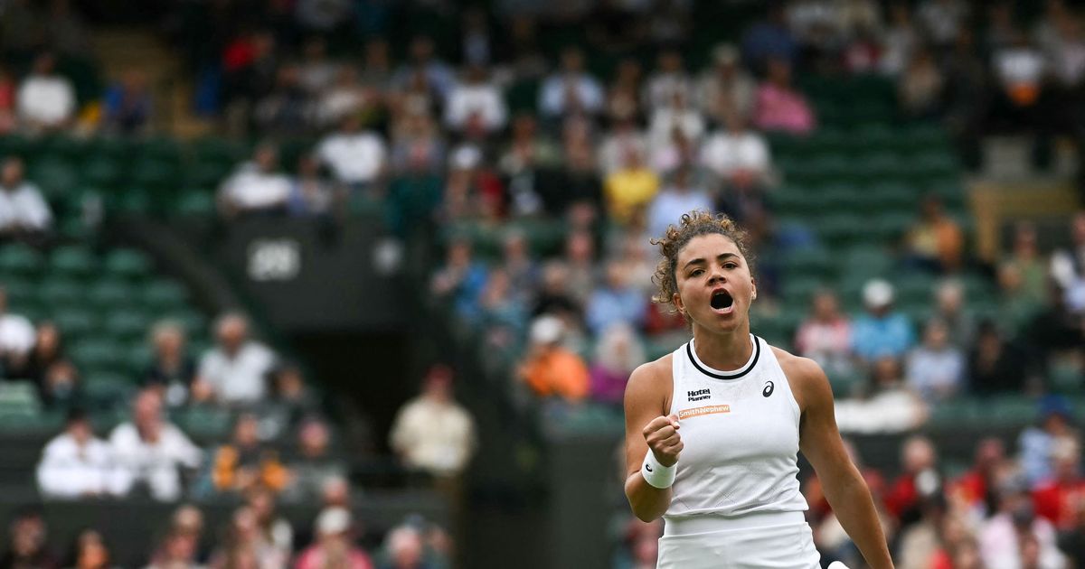 Paolini pulls away from Andreescu to make Wimbledon second-week debut