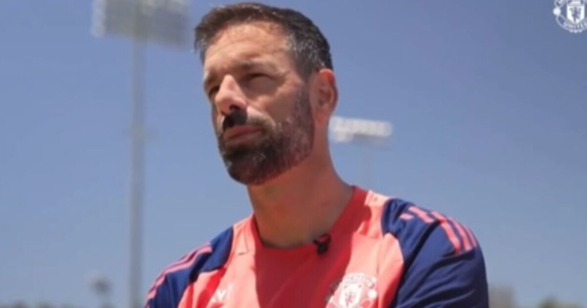 Ruud van Nistelrooy lays down gauntlet to Man Utd stars after encountering 'challenge'