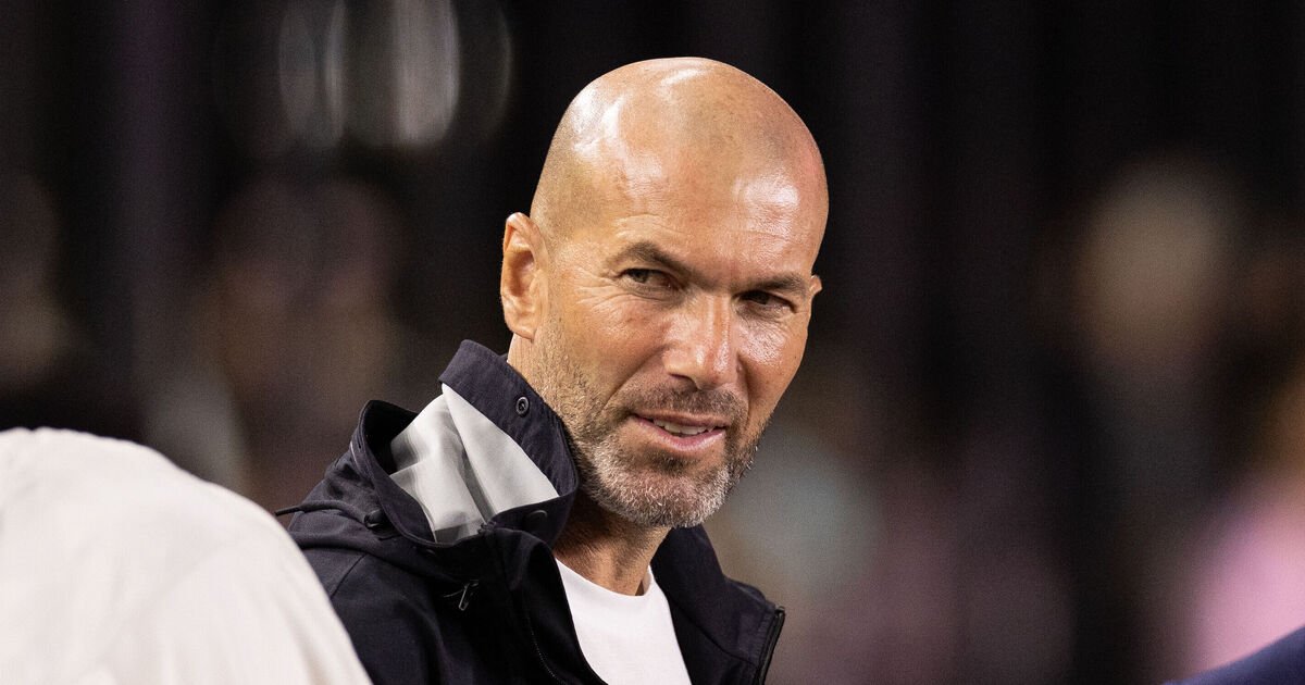 Zinedine Zidane’s nine-word reason for why he wouldn’t take Man Utd job