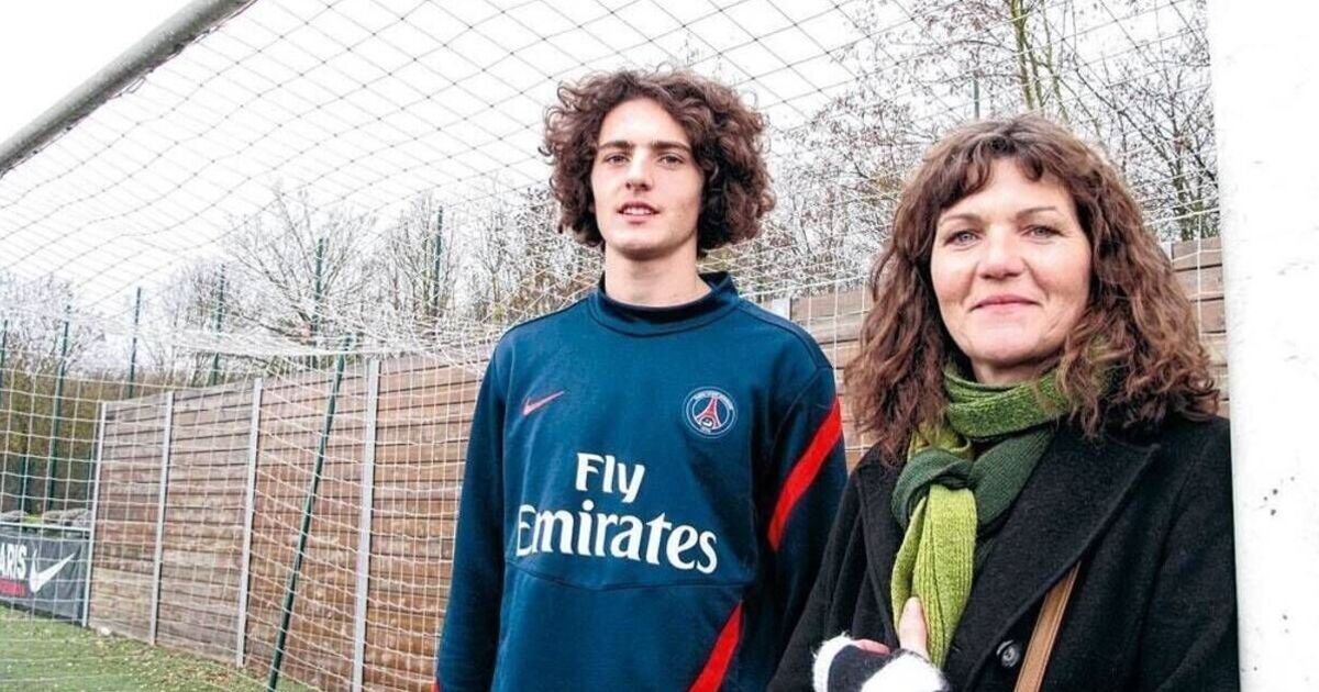 Man Utd handed Adrien Rabiot transfer boost after agent’s eight-word admission