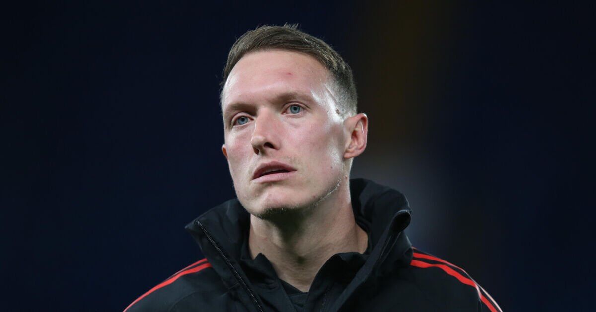 Phil Jones opens up on 'mental trauma' and earning over £40m from Man Utd contracts