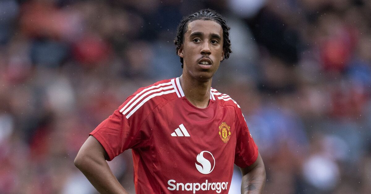 Erik ten Hag confirms major Leny Yoro boost as injured Man Utd star 'marks return match'