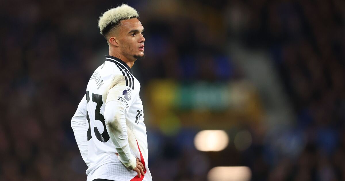 Fulham 'tell Man City and Liverpool huge price tag' to complete Antonee Robinson transfer